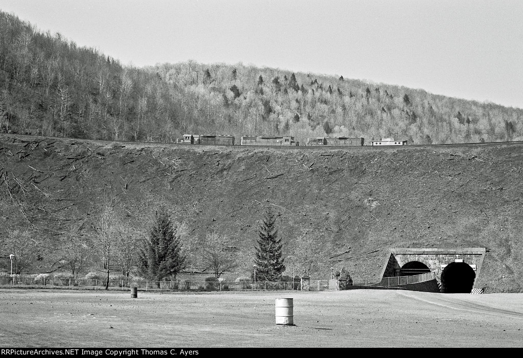 PRR 2295, EF-25, 1966